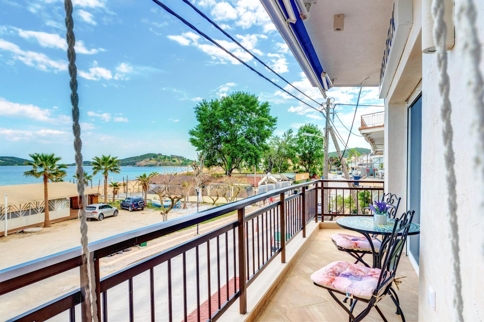 Upper Deck Apt. Apartment Nea Peramos  Luaran gambar